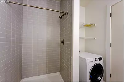 1455 N Killingsworth St #211, Portland, OR 97217 - Photo 9