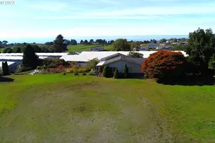 15282 Hwy 101, Brookings, OR 97415 - Photo 11