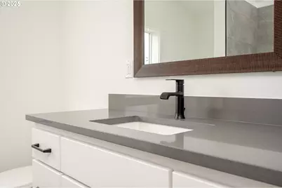 5721 N Willis Blvd #C, Portland, OR 97203 - Photo 29