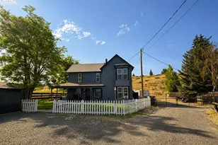745 Jay St, Fossil, OR 97830 - Photo 1