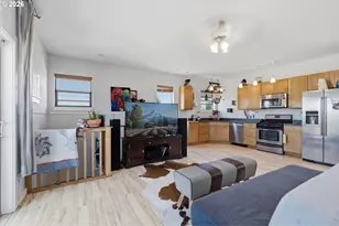 2850 Cottage Ln, Hood River, OR 97031 - Photo 7