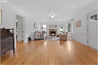 7204 N Washburne Ave N, Portland, OR 97217 - Photo 3