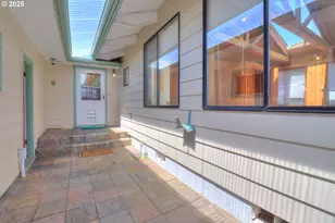 29832 Mary St, Gold Beach, OR 97444 - Photo 9