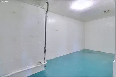 29832 Mary St, Gold Beach, OR 97444 - Photo 31