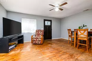 145 NW 13th St, Gresham, OR 97030 - Photo 5