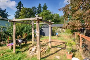 145 NW 13th St, Gresham, OR 97030 - Photo 13