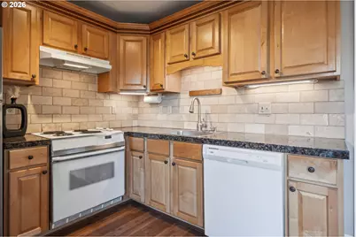 6118 NE Alton St, Portland, OR 97213 - Photo 17