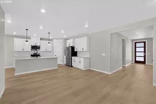 3635 SW 37th St, Gresham, OR 97080 - Photo 5