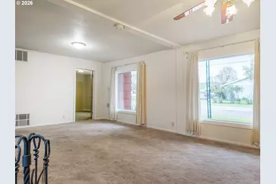 190 S 6th Ave, Elgin, OR 97827 - Photo 5