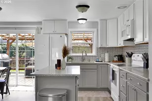 1533 Sequoia Ave, Springfield, OR 97477 - Photo 3