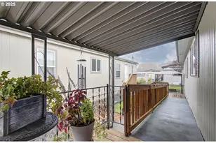 300 SW 7th Ave, Battle Ground, WA 98604 - Photo 5