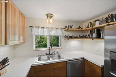 192 N Woodridge Rd, Coquille, OR 97423 - Photo 15