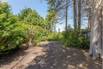 130 Tillicum St, Depoe Bay, OR 97341 - Photo 27