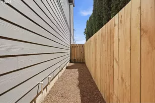 2701 SE 85th Ave, Portland, OR 97266 - Photo 29