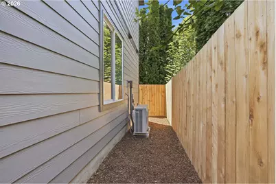 2701 SE 85th Ave #B, Portland, OR 97266 - Photo 27