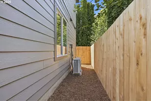 2701 SE 85th Ave, Portland, OR 97266 - Photo 27