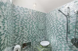 1689 Olive St, Eugene, OR 97401 - Photo 23