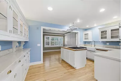 1689 Olive St, Eugene, OR 97401 - Photo 17