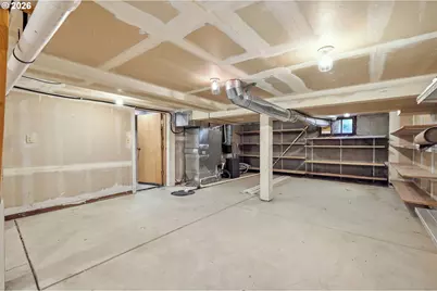 1689 Olive St, Eugene, OR 97401 - Photo 37