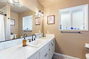 2025 NW Delridge Ave, Roseburg, OR 97471 - Photo 27