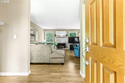 1018 S Holly Ct, Canby, OR 97013 - Photo 7