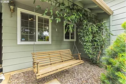 1018 S Holly Ct, Canby, OR 97013 - Photo 5