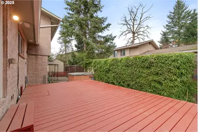 2746 Harlow Rd, Eugene, OR 97401 - Photo 19