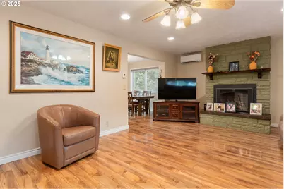 2746 Harlow Rd, Eugene, OR 97401 - Photo 5