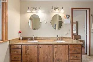 2746 Harlow Rd, Eugene, OR 97401 - Photo 15