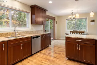 2746 Harlow Rd, Eugene, OR 97401 - Photo 9