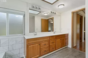 1145 SW Cypress St, McMinnville, OR 97128 - Photo 37