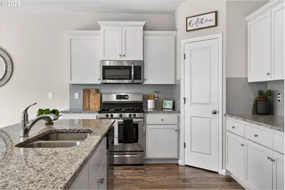 15062 SE Bella Ln, Clackamas, OR 97015 - Photo 9