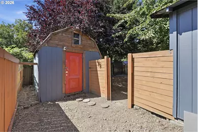 10324 SE Ellis St, Portland, OR 97266 - Photo 27