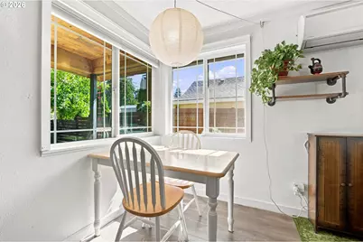 10324 SE Ellis St, Portland, OR 97266 - Photo 11