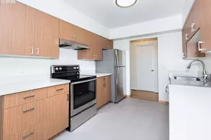 3204 SW 10th Ave, Portland, OR 97239 - Photo 9