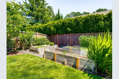 1697 NW Emerson Ct, McMinnville, OR 97128 - Photo 45