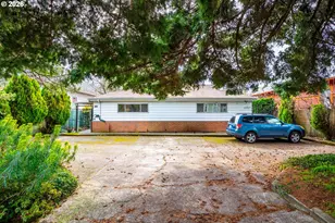 3272 SE Salmon St, Portland, OR 97214 - Photo 3