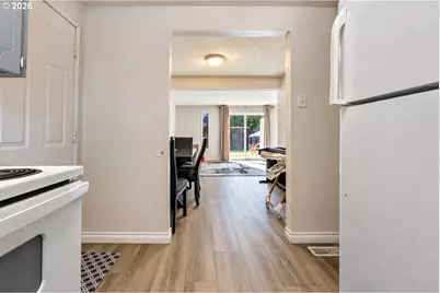 480 NE 18th St, Gresham, OR 97030 - Photo 13