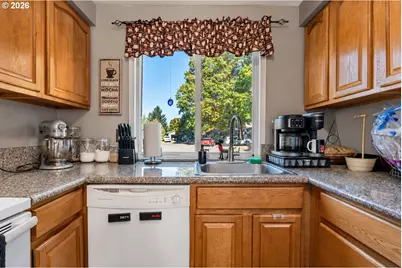 480 NE 18th St, Gresham, OR 97030 - Photo 33