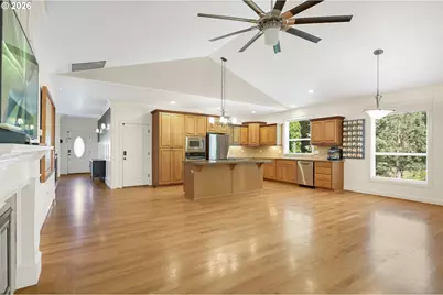 12015 NW 8th Ave, Vancouver, WA 98685 - Photo 5