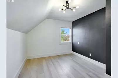 795 Corby St, Woodburn, OR 97071 - Photo 25