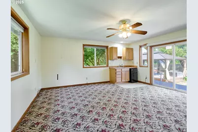 795 Corby St, Woodburn, OR 97071 - Photo 15