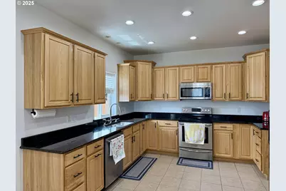 2125 Pine St, North Bend, OR 97459 - Photo 19