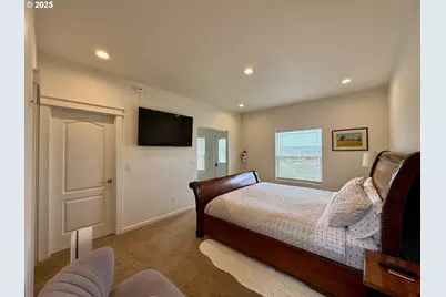 2125 Pine St, North Bend, OR 97459 - Photo 15