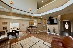 2125 Pine St, North Bend, OR 97459 - Photo 9