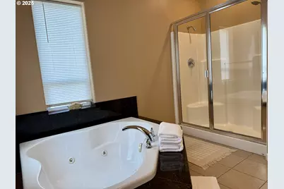 2125 Pine St, North Bend, OR 97459 - Photo 13