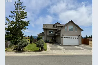 2125 Pine St, North Bend, OR 97459 - Photo 3