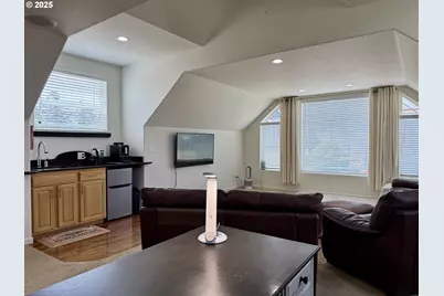 2125 Pine St, North Bend, OR 97459 - Photo 33