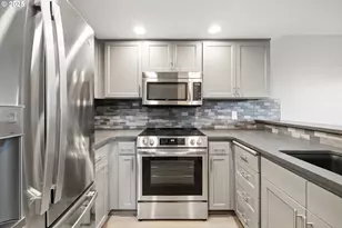 56 Galen St, Lake Oswego, OR 97035 - Photo 13