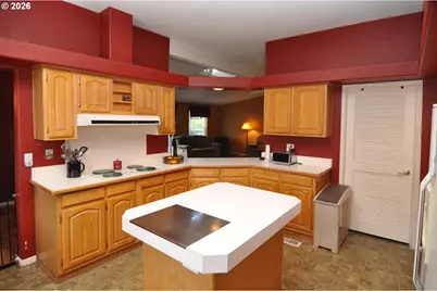 18004 S Wesley Ln, Oregon City, OR 97045 - Photo 13
